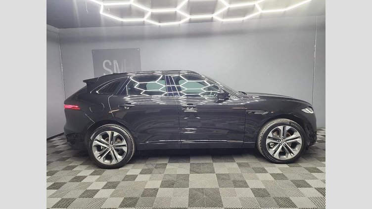 2025 Approved Jaguar F-Pace Santorini Black Black Roof Rails, Heads-up Display, 360 Degrees Surround Cameras, LED Headlights, Front and Rear PDC, 21 Inch wheels, Keyless Entry, Electric Tailgate, Meridian Surround Sound System, Cabin Lighting Ambient, Front Electric Seats with Memory, D300 AWD R-Dynamic HSE