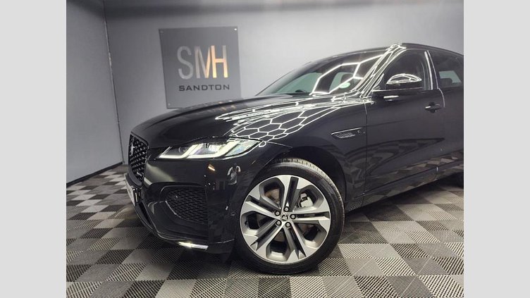 2025 Approved Jaguar F-Pace Santorini Black Black Roof Rails, Heads-up Display, 360 Degrees Surround Cameras, LED Headlights, Front and Rear PDC, 21 Inch wheels, Keyless Entry, Electric Tailgate, Meridian Surround Sound System, Cabin Lighting Ambient, Front Electric Seats with Memory, D300 AWD R-Dynamic HSE