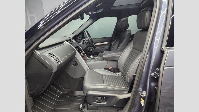 2024 Approved Land Rover Discovery Varesine Blue Paddle Shifts, 2 Sunroofs, Meridian Sound System, Adaptive Cruise Control, Lane Keeping Assist, Tyre Pressure Monitoring System, Arm Rest Console, Fast Charging Points, Wireless Charging, Cabin Lighting Ambient, Pivi Pro Connected, Terrain Response, D300 Dynamic HSE