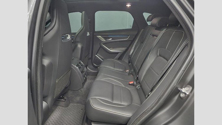 2025 Approved Jaguar F-Pace Eiger Grey Black Pack, delivering bold presence and dynamic performance. Luxury meets technology with the Fitted side steps, Convenience Pack, Comfort Pack, and Four-Zone Climate Control enhanced by Air Quality Sensor  D300 AWD R-Dynamic HSE