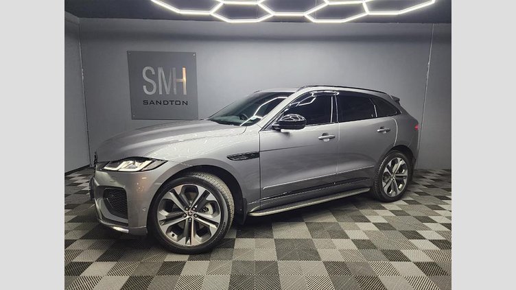 2025 Approved Jaguar F-Pace Eiger Grey Black Pack, delivering bold presence and dynamic performance. Luxury meets technology with the Fitted side steps, Convenience Pack, Comfort Pack, and Four-Zone Climate Control enhanced by Air Quality Sensor  D300 AWD R-Dynamic HSE