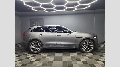 F-Pace 4