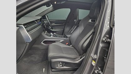 F-Pace 7
