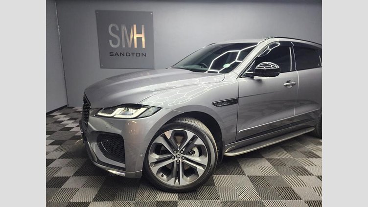 2025 Approved Jaguar F-Pace Eiger Grey Black Pack, delivering bold presence and dynamic performance. Luxury meets technology with the Fitted side steps, Convenience Pack, Comfort Pack, and Four-Zone Climate Control enhanced by Air Quality Sensor  D300 AWD R-Dynamic HSE