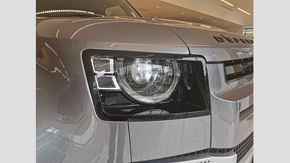 Defender 110 9