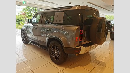 Defender 110 1