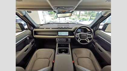 Defender 110 3