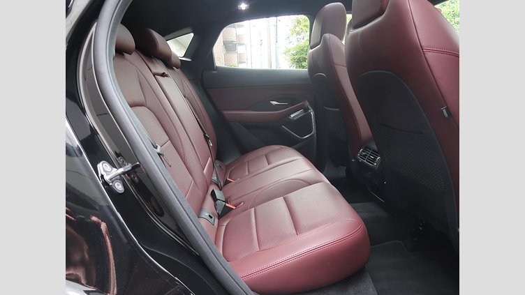 2023 認定中古車 Jaguar E-Pace サントリーニブラック P250 AWD（オートマチック） R-DYNAMIC SE