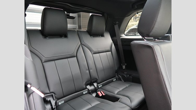 2018 認定中古車 Land Rover Discovery Santorini Black 3.0 V6 Dsl Mono Turbo Std Flow HSE