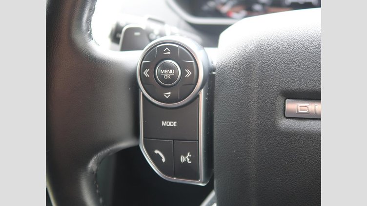2018 認定中古車 Land Rover Discovery Santorini Black 3.0 V6 Dsl Mono Turbo Std Flow HSE