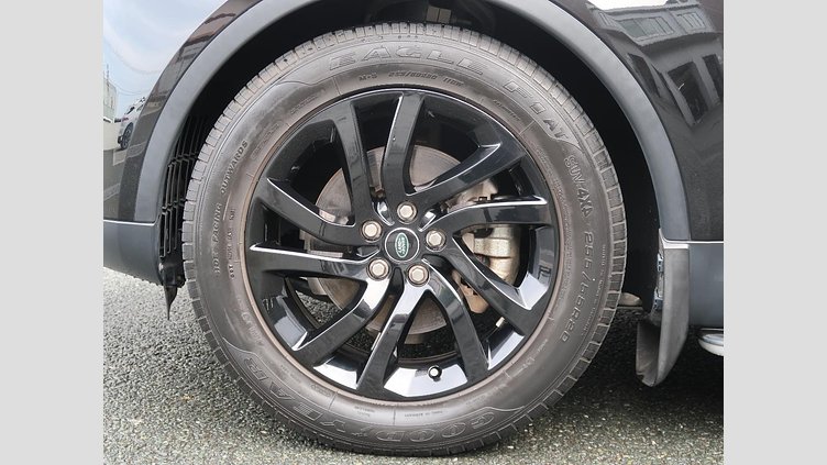 2018 認定中古車 Land Rover Discovery Santorini Black 3.0 V6 Dsl Mono Turbo Std Flow HSE