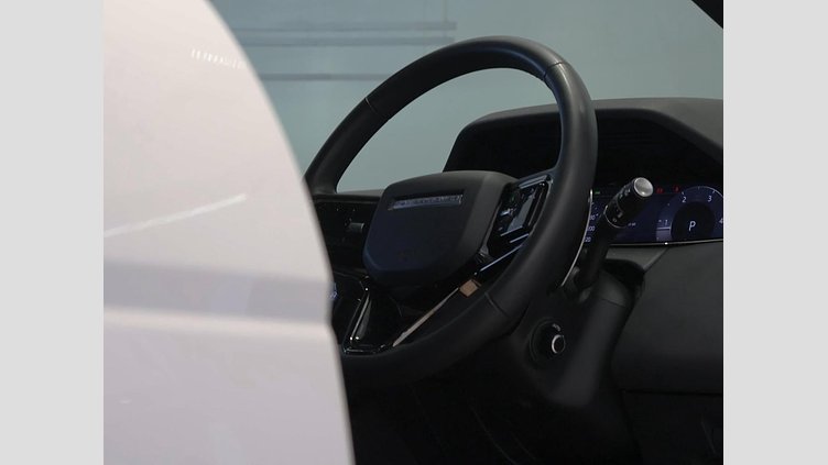 2025 Approved Land Rover Range Rover Evoque Fuji White D200 D200 R-Dynamic SE