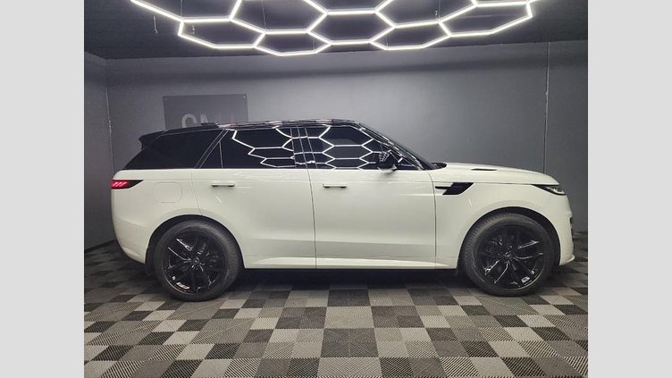 2024 Approved Land Rover Range Rover Sport Fuji White The 2024 Land Rover Range Rover Sport D350 Dynamic HSE in Fuji White delivers a blend of luxury and performance, perfect for those seeking a versatile vehicle with robust capabilities.  D350 Dynamic HSE