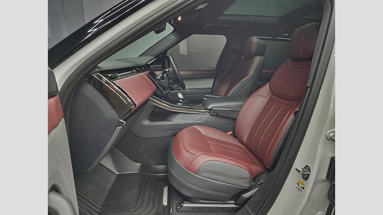 2024 Approved Land Rover Range Rover Sport Fuji White The 2024 Land Rover Range Rover Sport D350 Dynamic HSE in Fuji White delivers a blend of luxury and performance, perfect for those seeking a versatile vehicle with robust capabilities.  D350 Dynamic HSE