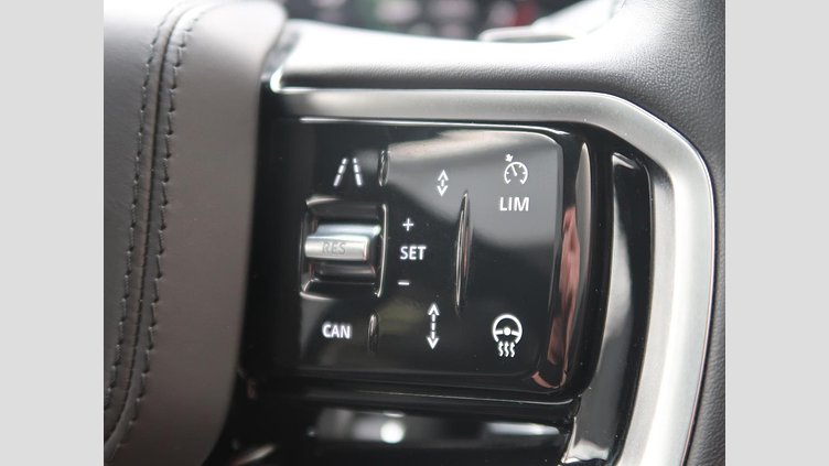 2024 認定中古車 Land Rover Discovery Sport カルパチアングレイ プラグインハイブリッド（ガソリン） 標準ホイール Dynamic HSE