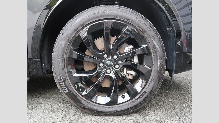 2024 認定中古車 Land Rover Discovery Sport カルパチアングレイ プラグインハイブリッド（ガソリン） 標準ホイール Dynamic HSE