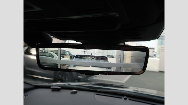 2024 認定中古車 Land Rover Discovery Sport カルパチアングレイ プラグインハイブリッド（ガソリン） 標準ホイール Dynamic HSE