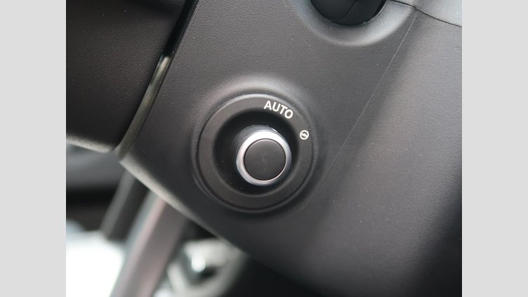 2024 認定中古車 Land Rover Discovery Sport カルパチアングレイ プラグインハイブリッド（ガソリン） 標準ホイール Dynamic HSE