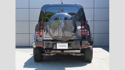 Defender 110 9