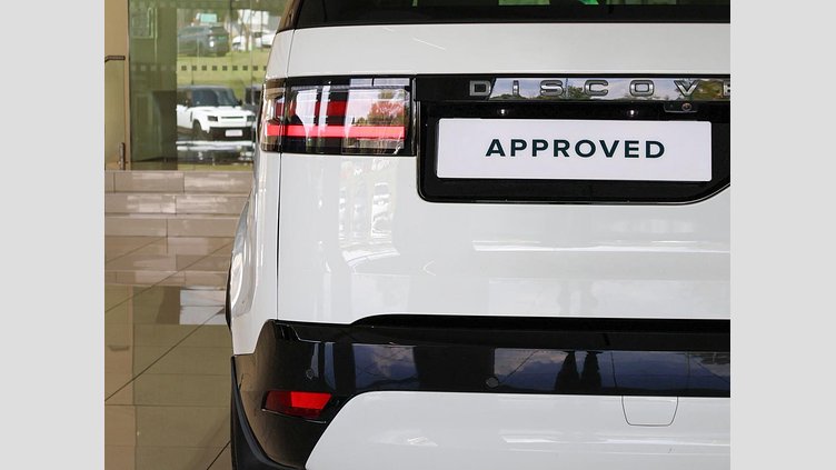2024 Approved Land Rover Discovery Fuji White D350 D350 Dynamic SE