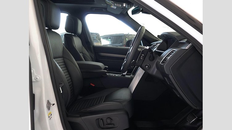 2024 Approved Land Rover Discovery Fuji White D350 D350 Dynamic SE