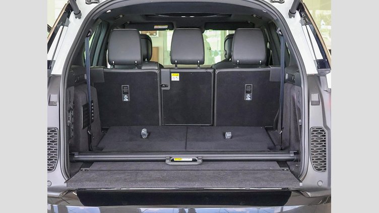 2024 Approved Land Rover Discovery Fuji White D350 D350 Dynamic SE