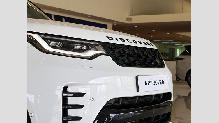 2024 Approved Land Rover Discovery Fuji White D350 D350 Dynamic SE