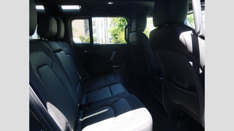 2023 認定中古車 Land Rover Defender 110 カルパチアングレイ D300 AWD（AT） X-DYNAMIC SE