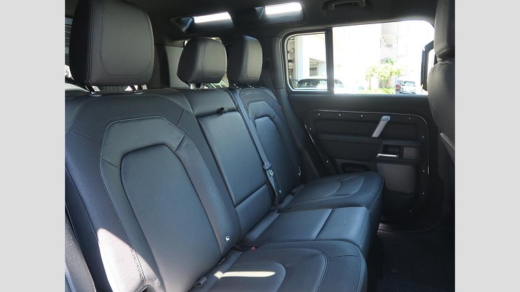 2023 認定中古車 Land Rover Defender 110 カルパチアングレイ D300 AWD（AT） X-DYNAMIC SE