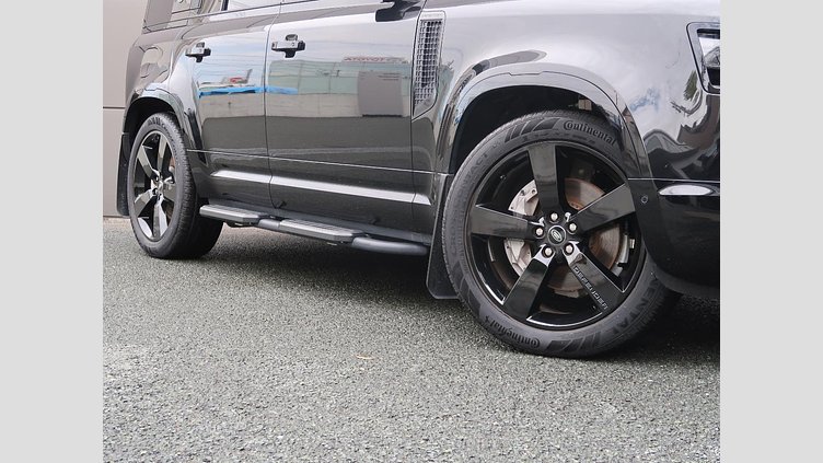 2023 認定中古車 Land Rover Defender 110 サントリーニブラック D300 AWD（AT） X-DYNAMIC HSE