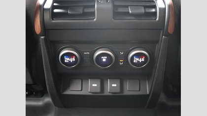 Defender 110 13