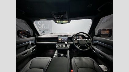 Defender 110 8