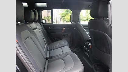 Defender 110 62
