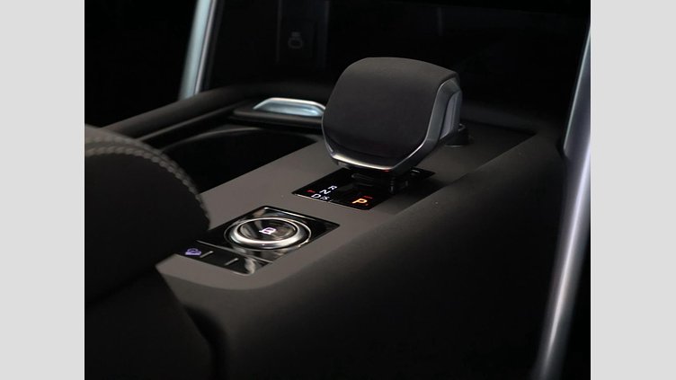 2024 Approved Land Rover Discovery Fuji White D300 D300 R-Dynamic HSE