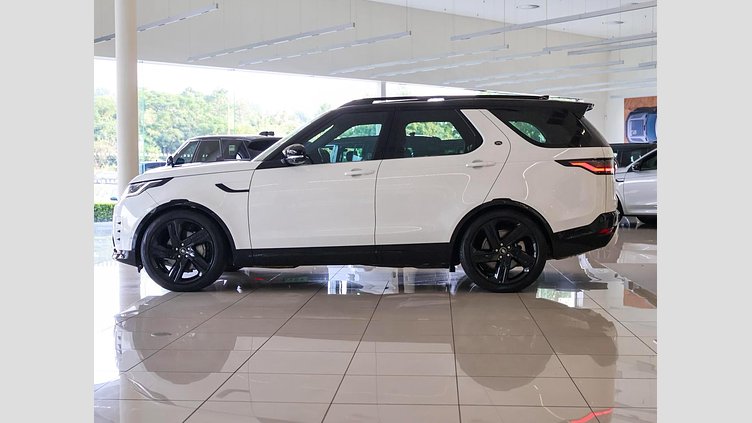 2024 Approved Land Rover Discovery Fuji White D300 D300 R-Dynamic HSE