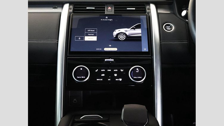 2024 Approved Land Rover Discovery Fuji White D300 D300 R-Dynamic HSE