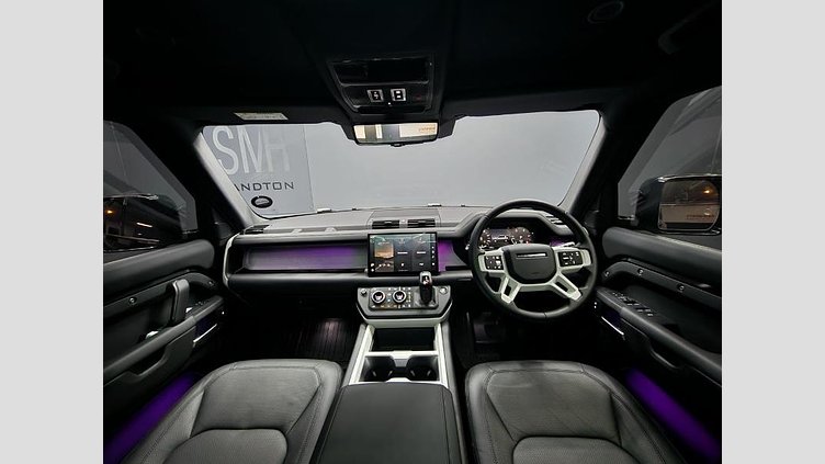 2025 Approved Land Rover Defender 110 Santorini Black 2025 Land Rover Defender 110 D350 X-Dynamic HSE with only 9,900km. Finished in striking Santorini Black with a luxurious Black Leather Interior, this high-spec Defender offers the perfect blend of power, refinement and versatility.  D350 X-Dynamic HSE