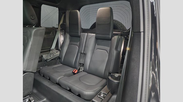 2025 Approved Land Rover Defender 110 Santorini Black 2025 Land Rover Defender 110 D350 X-Dynamic HSE with only 9,900km. Finished in striking Santorini Black with a luxurious Black Leather Interior, this high-spec Defender offers the perfect blend of power, refinement and versatility.  D350 X-Dynamic HSE