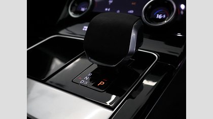 Range Rover Velar 15