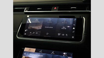 Range Rover Velar 17