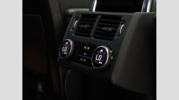 2022 Approved Land Rover Discovery Fuji White D300 D300 R-Dynamic SE