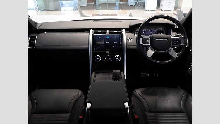2022 Approved Land Rover Discovery Fuji White D300 D300 R-Dynamic SE