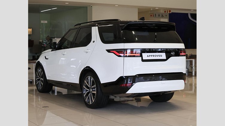 2022 Approved Land Rover Discovery Fuji White D300 D300 R-Dynamic SE