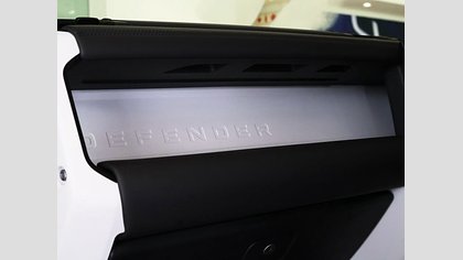 Defender 110 16