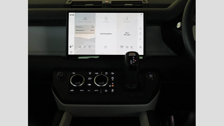 2025 Approved Land Rover Defender 110 Fuji White D350 D350 X-Dynamic HSE