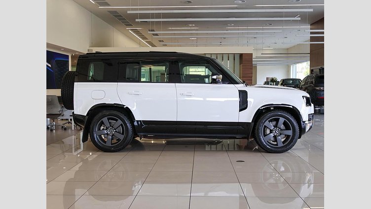 2025 Approved Land Rover Defender 110 Fuji White D350 D350 X-Dynamic HSE