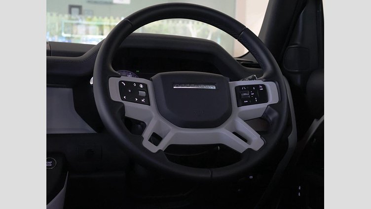 2025 Approved Land Rover Defender 110 Fuji White D350 D350 X-Dynamic HSE