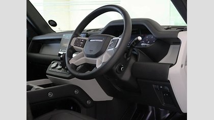 Defender 110 26