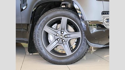 Defender 110 31