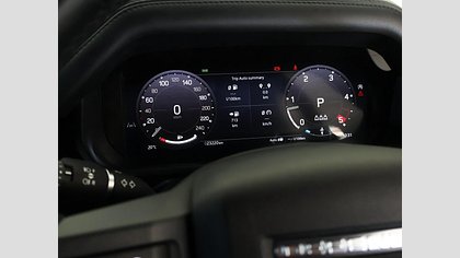 Defender 110 13